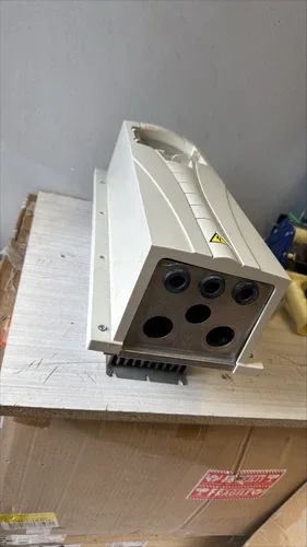 ABB ACS550-U1-011A-6+B055 Variable Freq SAMEDAY AVAILABLE * 2
