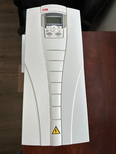 ABB Ac drive ACS550-U1-027A-6 25hp 600V