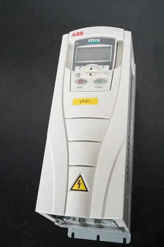 ABB ACS550-U1-07A5-2 230V 3 PH Input 2 HP 7.5 Amps NEMA 1 W Remote Cable