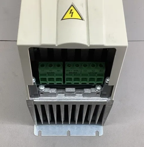 ABB ACS550-U1-15A-4 AC Drive Frequency Converter 3-Phase 380-480V (MEZ) 3