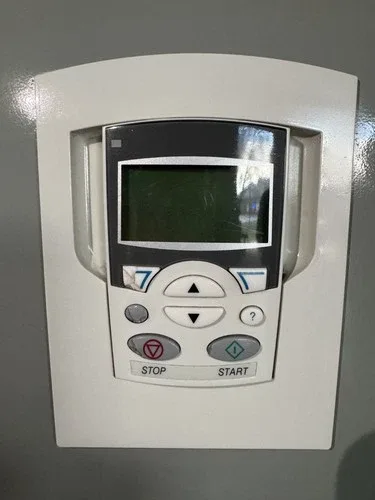 ABB Variable Frequency Drive ACS550-U0-316A-4 250HP 3PH 250 HP VFD 2