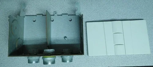 ABB ACS550-U1-032A-6 AC DRIVE 600VAC 32A 30HP WOW READ 3