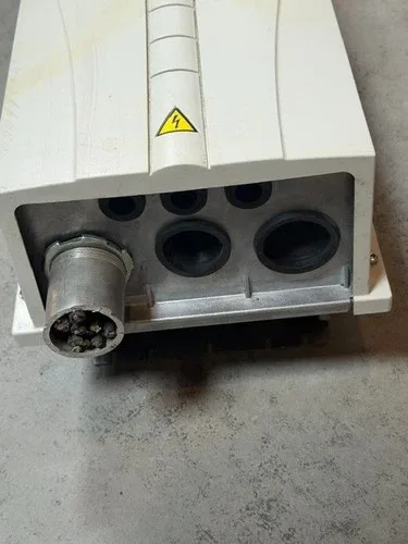 ABB ACS550-U1-045A-B055 30 HP 460V 44A Variable Frequency Drive 4