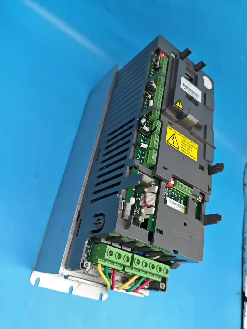 ABB ACS550-01-05A6-4 transmission 18.5KW inverter 2