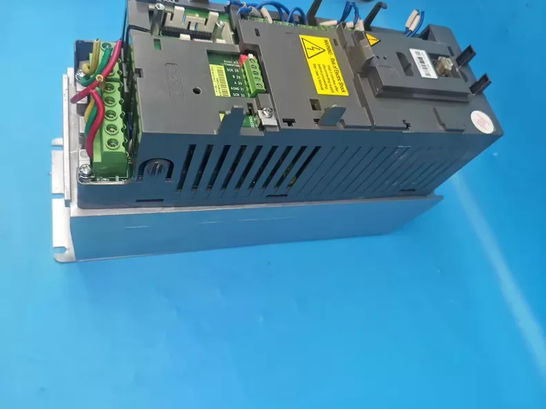 ABB ACS550-01-09A4-4 Frequency converter 2