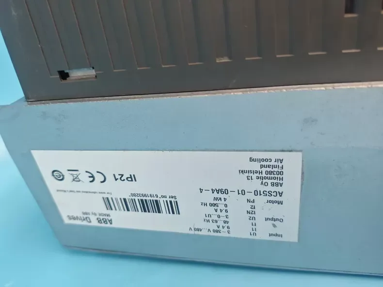 ABB ACS550-01-09A4-4 Frequency converter 6