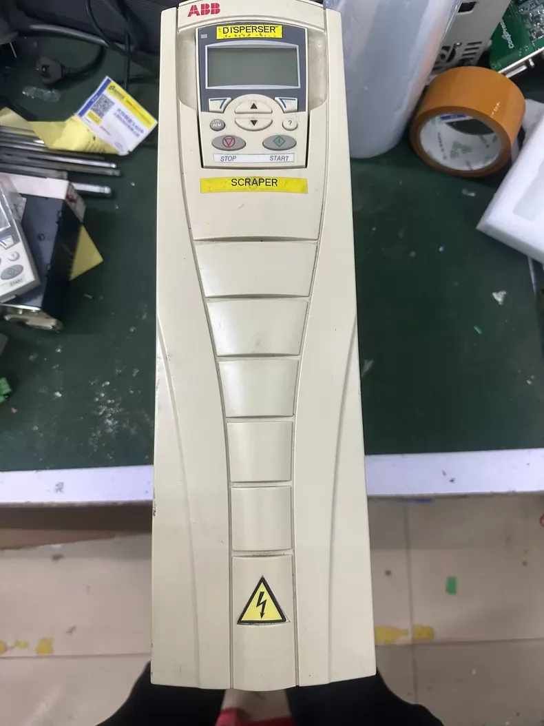 ABB ACS550-U1-015A-4 Frequency converter