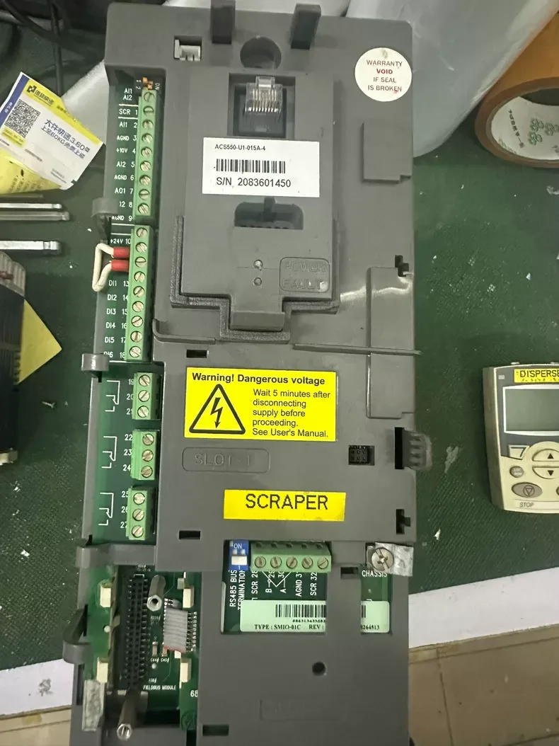 ABB ACS550-U1-015A-4 Frequency converter 3