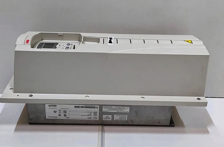 ABB HVAC Drive ACS550-U1-06A1-6+B055 5HP 575V 3Ph 6.1A AVM 159 2
