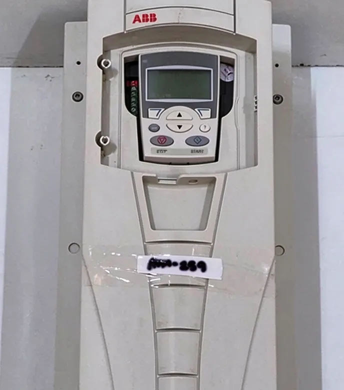 ABB HVAC Drive ACS550-U1-06A1-6+B055 5HP 575V 3Ph 6.1A AVM 159 3