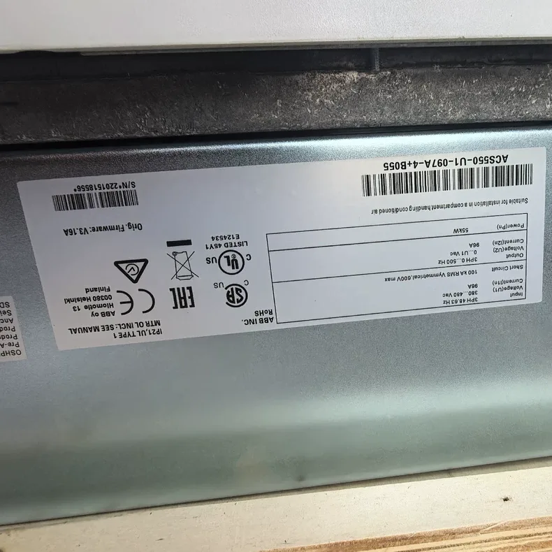 ABB ACS550-U1-097A-4+B055 Inverter 3