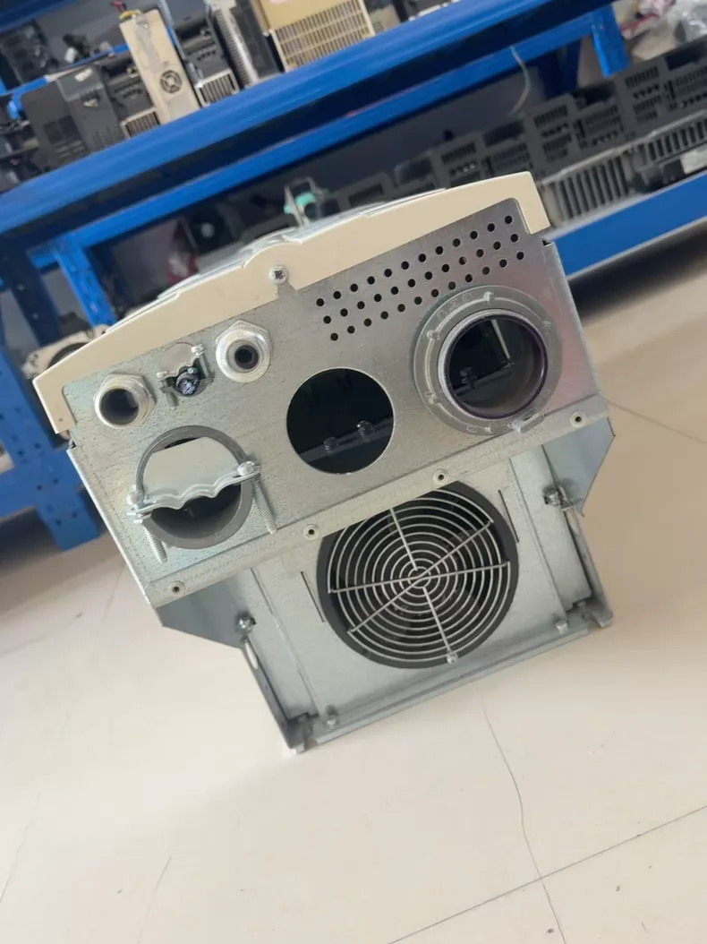 ABB ACS550-U1-157A-4 125HP 75KW 380-480V 157A Frequency Converter 6