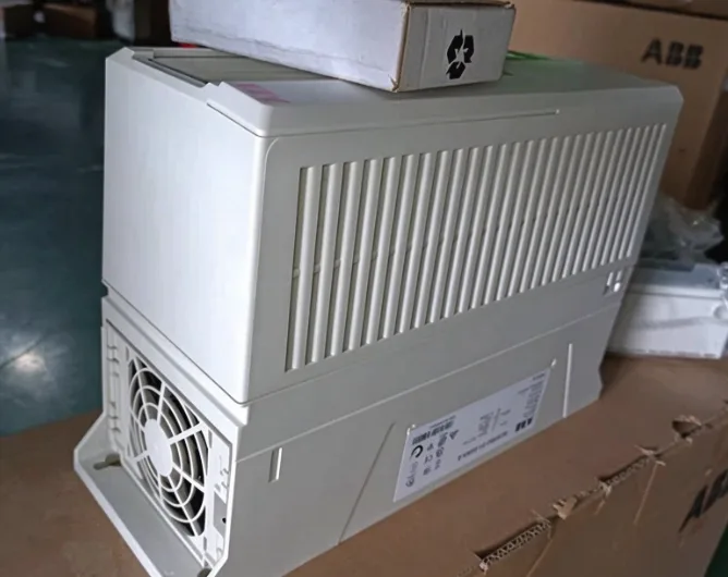 ABB ACS580-01-04A8-4 Frequency converter