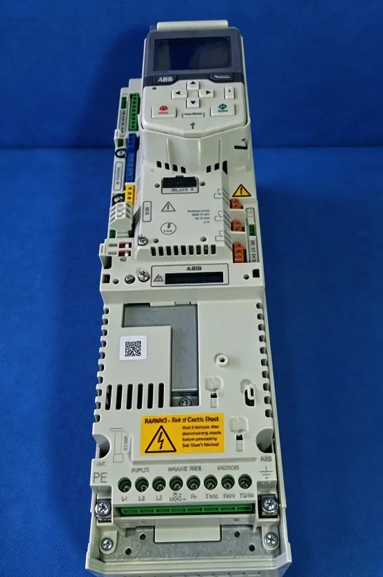 ABB ACS580-01-024A-2+P940 AC DRIVE 2