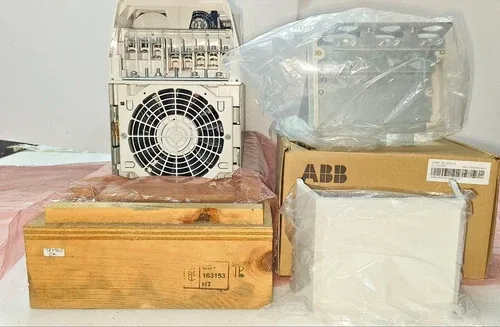 ABB ACS580-01-088A-2 22KW 30HP 3PH 208-240V 88A VARIABLE FREQUENCY AC DRIVE