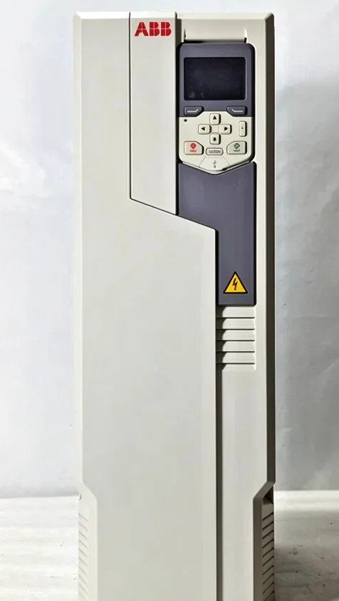 ABB ACS580-01-114A-2 30KW 40HP 3PH 208-240VAC 114A VARIABLE FREQUENCY AC DRIVE 4