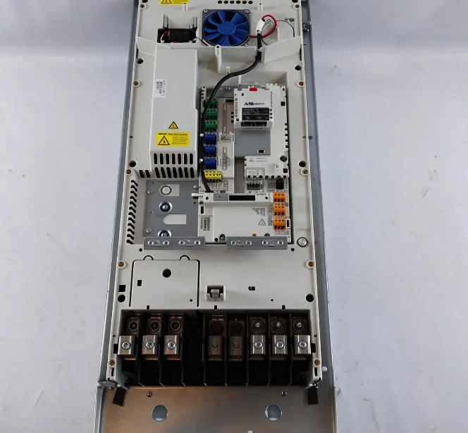 ABB ACS580-01-273A-2 AC General Purpose Wall-Mounted Drive with DC Axial Fan 2