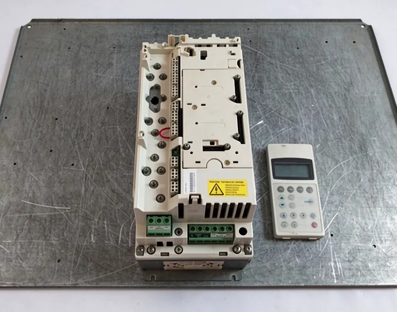 ABB ACS800-01-0006-5 Frequency Converter AC Drive CDP 312R 64378660G IP21 3