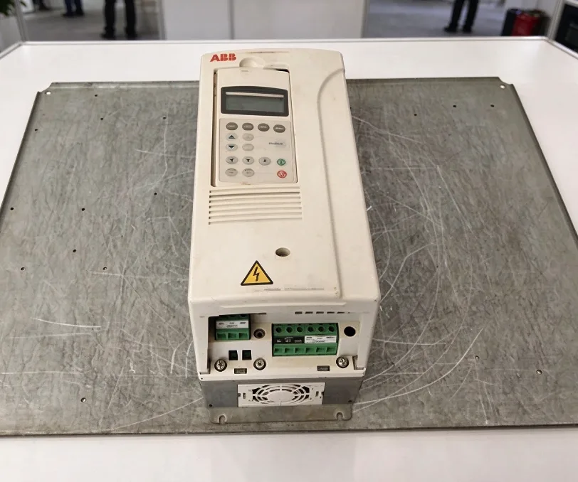 ABB ACS800-01-0006-5 Frequency Converter AC Drive CDP 312R 64378660G IP21 4