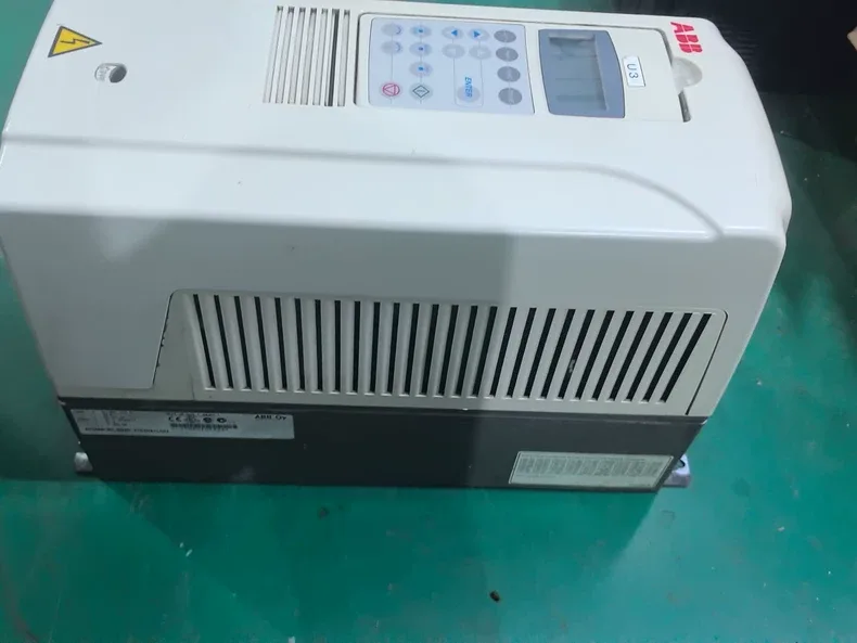 ABB ACS800-01-0020-3+E202 4