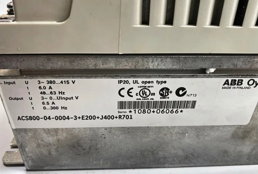 ABB Frequency Converter Acs800-04-0004-3+E200+J400+R701 2