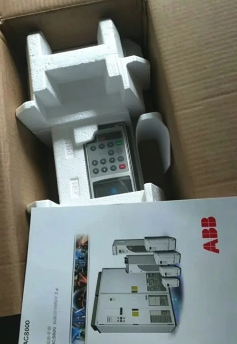 ABB ACS800-04-0004-3+P901 frequency inverter
