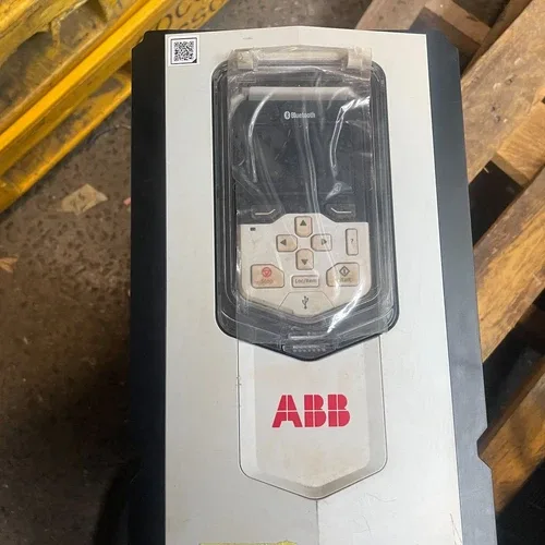 ABB ACS800-11-07AA-54B26+E200+K475+L502 Wall-mounted regenerative single drive 6.6kVA 7.6A 0-500Hz KEYPAD 3