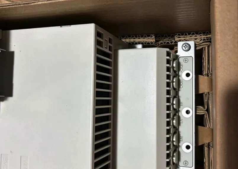 ABB ACS850-04-03A0-5+J400 Inverter 3