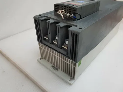 ABB Softstarter Type PSE300-600-70 3