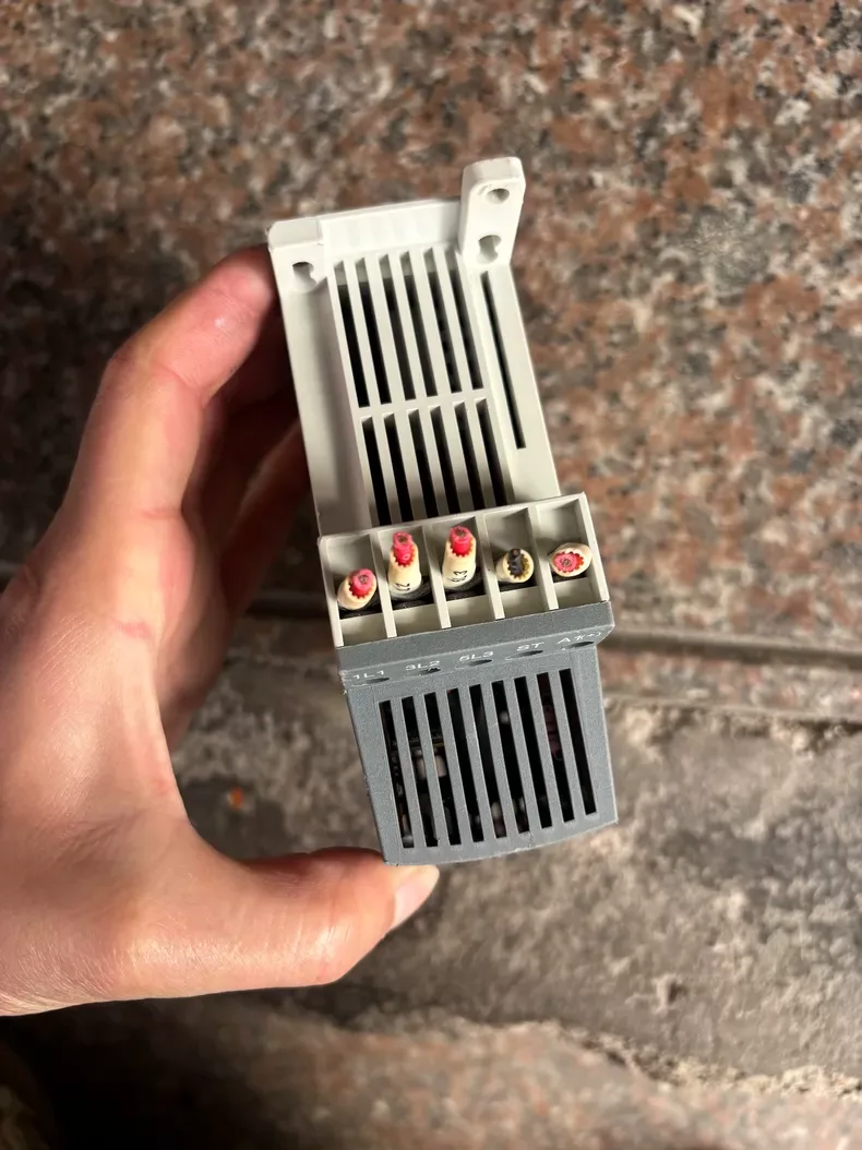 ABB PSR6-600-81 Soft Starter 3