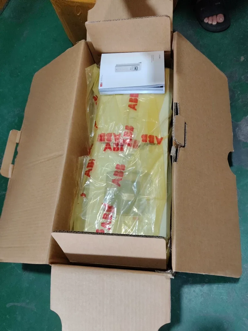 ABB ACS550-01-031A-4+B055 frequency converter 3