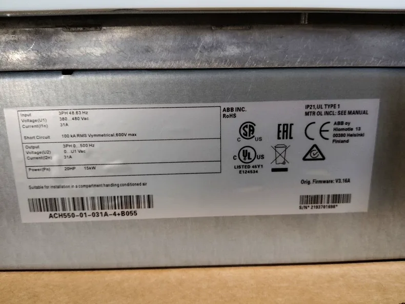ABB ACS550-01-031A-4+B055 frequency converter 4
