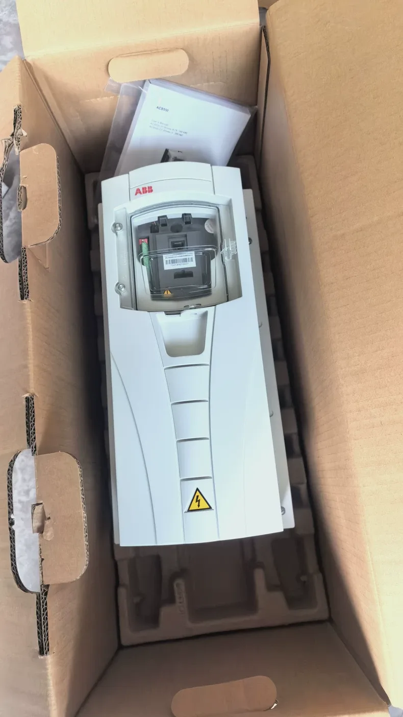 ABB Inverter ACS550-01-03A3-4+B055 3P AC380V ~ 480V 1.1KW 2
