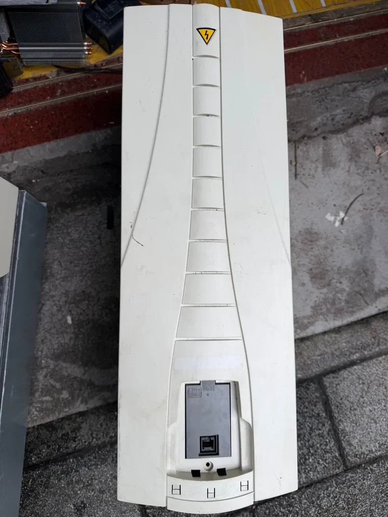 ABB ABB550 ACS550-01-044A-4 22/18.5KW 2