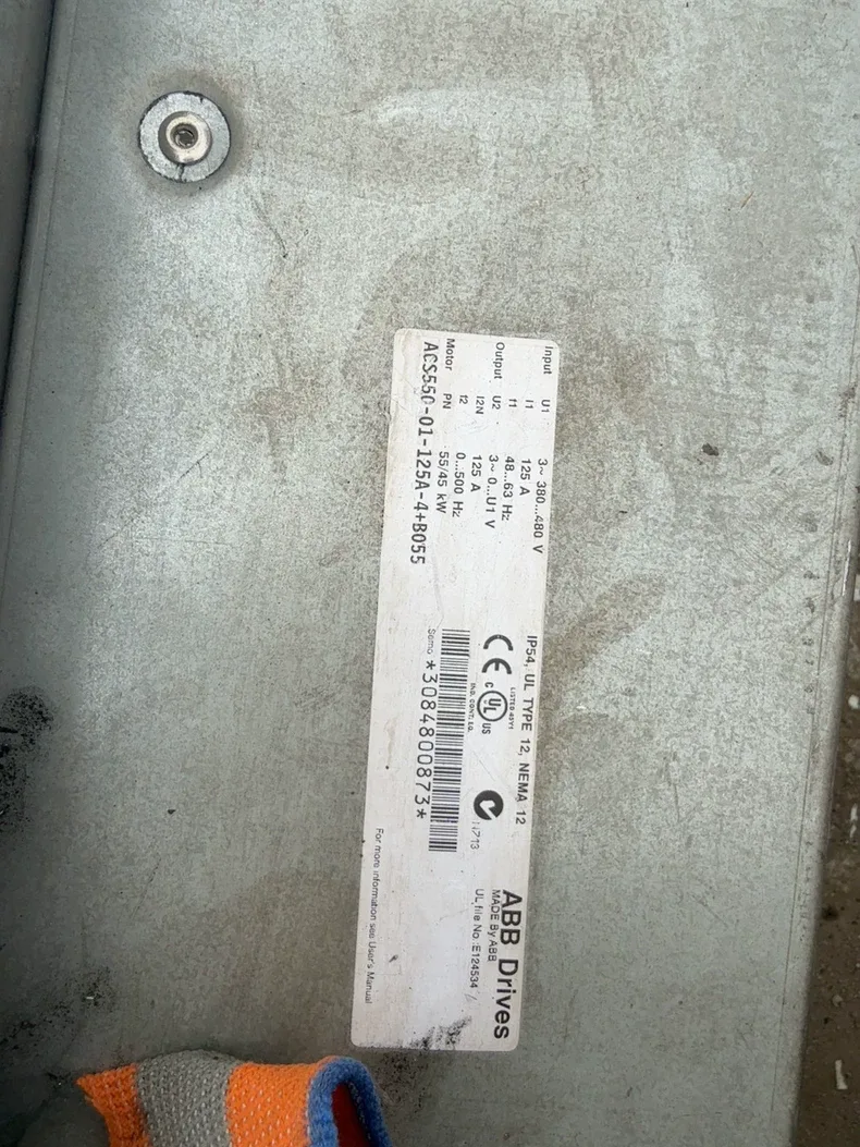 ABB ACS550-01-125A-4+B055 Frequency converter 2