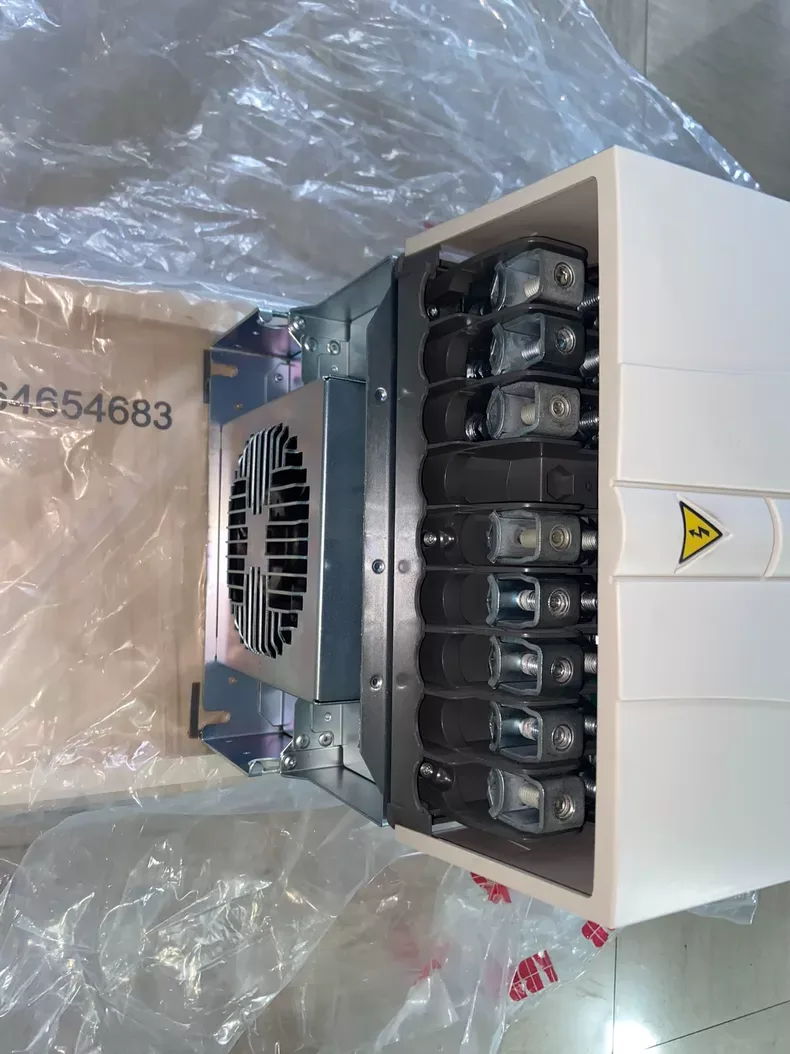 ABB ACS550-U1-246A-4 Inverter 160KW 380-480V 4