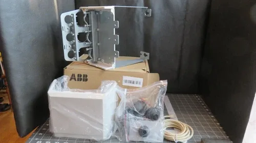 ABB 3AXD50000024844 Conduit Box R5 IP21 Series ACS580-01 4