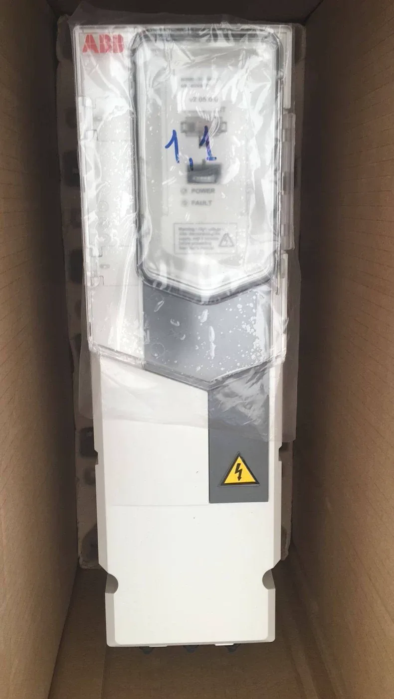 ABB Inverter ACS580-01-03A4-4+B056 3P AC380V ~ 415V 1.1KW