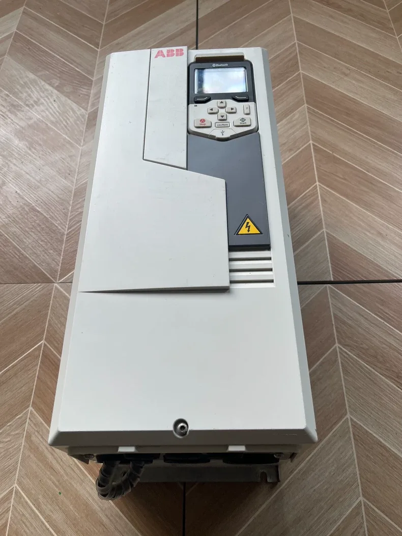 ABB ACS580-01-045A-4 frequency converter