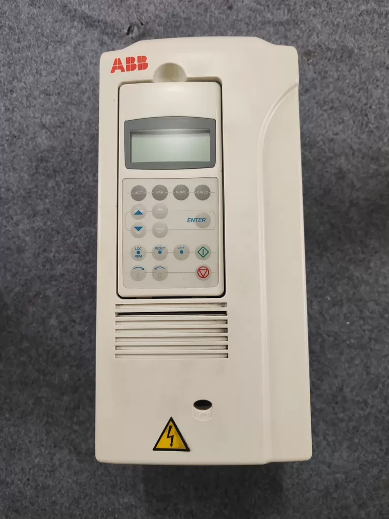 ABB ACS800-01-0006-3+P901 Frequency Converter ACS8000100063P901