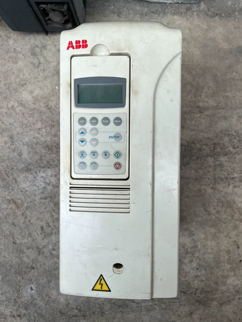 ABB inverter ACS800-01-0011-3+P901 6