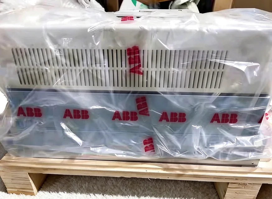 ABB ACS800-01-0030-7+P901 Frequency Converter ACS8000100307P901 Expeidted 3