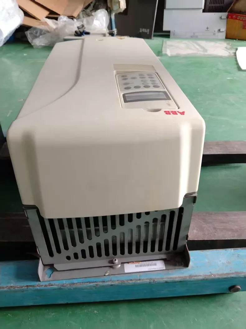 ABB inverter ACS800-01-0060-3+P901 3