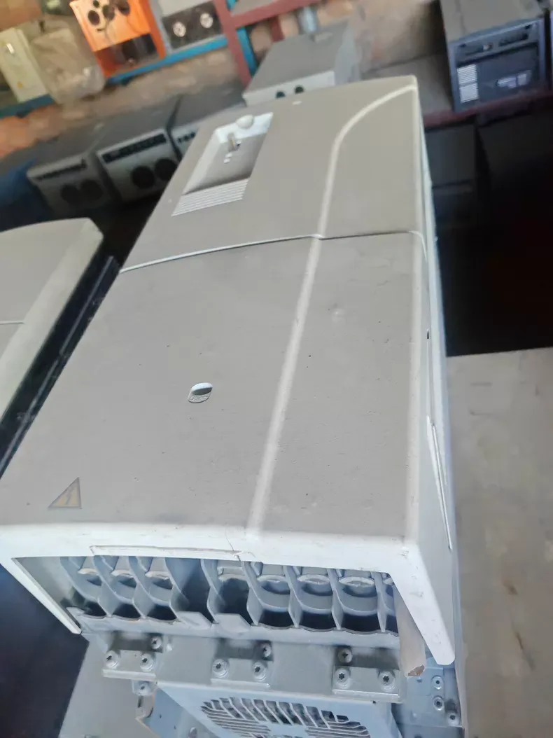 ABB ACS800-01-0135-3+P901 drive