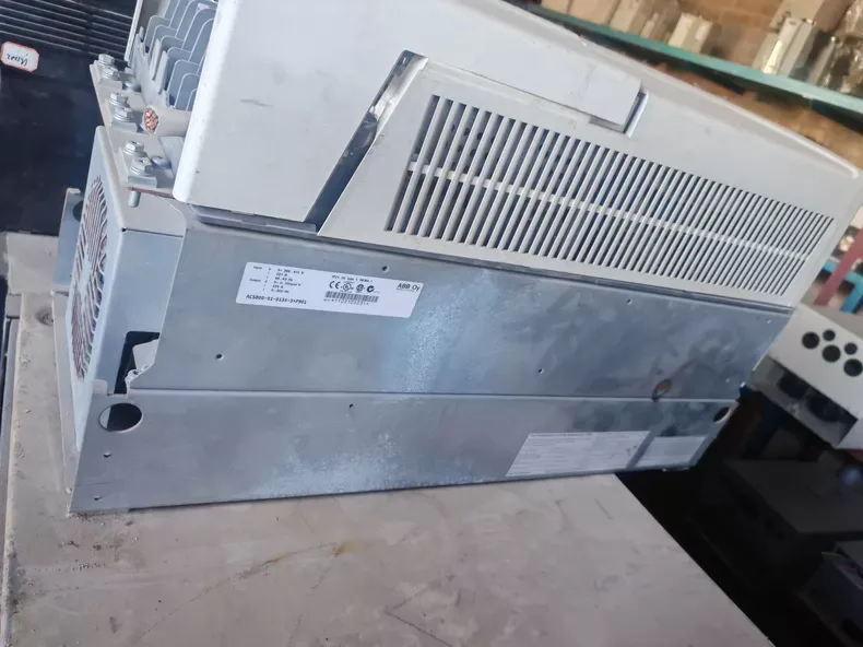 ABB ACS800-01-0135-3+P901 drive 2