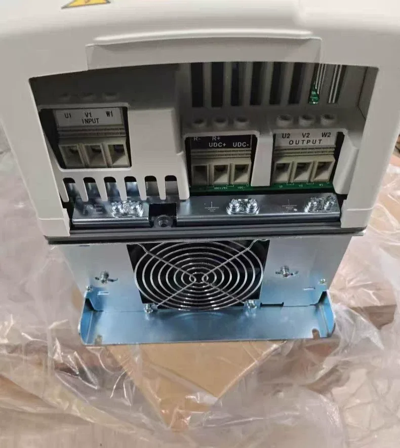 ABB ACS800-04-0025-3 Frequency Converter 2