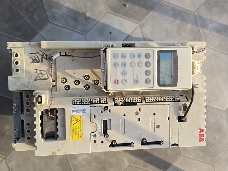 ABB ACS800-04-0025-3+P901 frequency converter 4