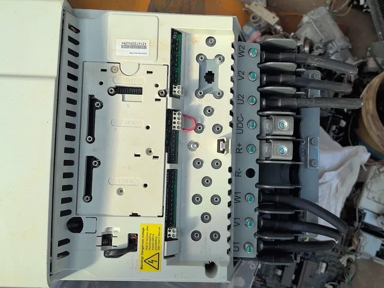 ABB 110KW Inverter ACS800-04-0120-3+P901 3