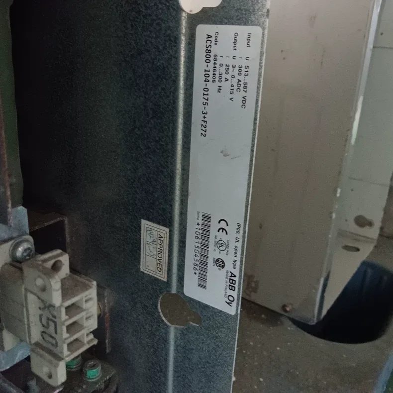 ABB ACS800-104-0175-3 AC Driver 4