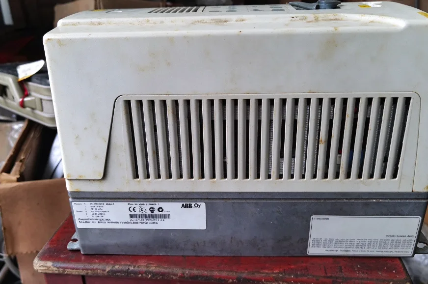ABB ACS800-01-0011-5+E200+L502+L508+N652+P901 inverter 4